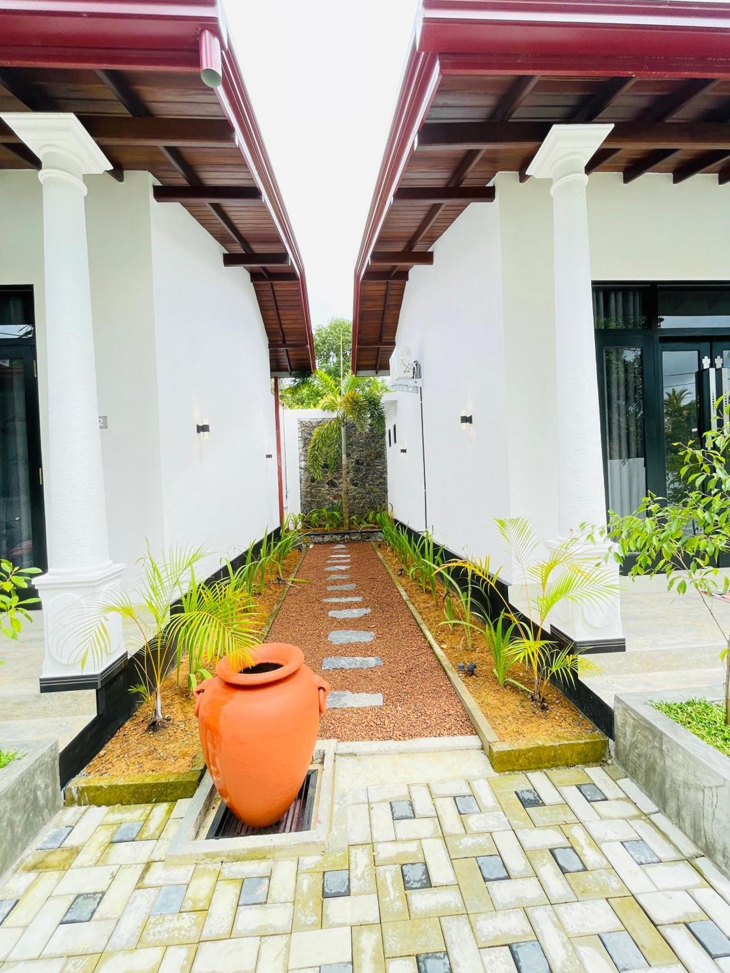 Thara Inn Villa Диквелла Экстерьер фото