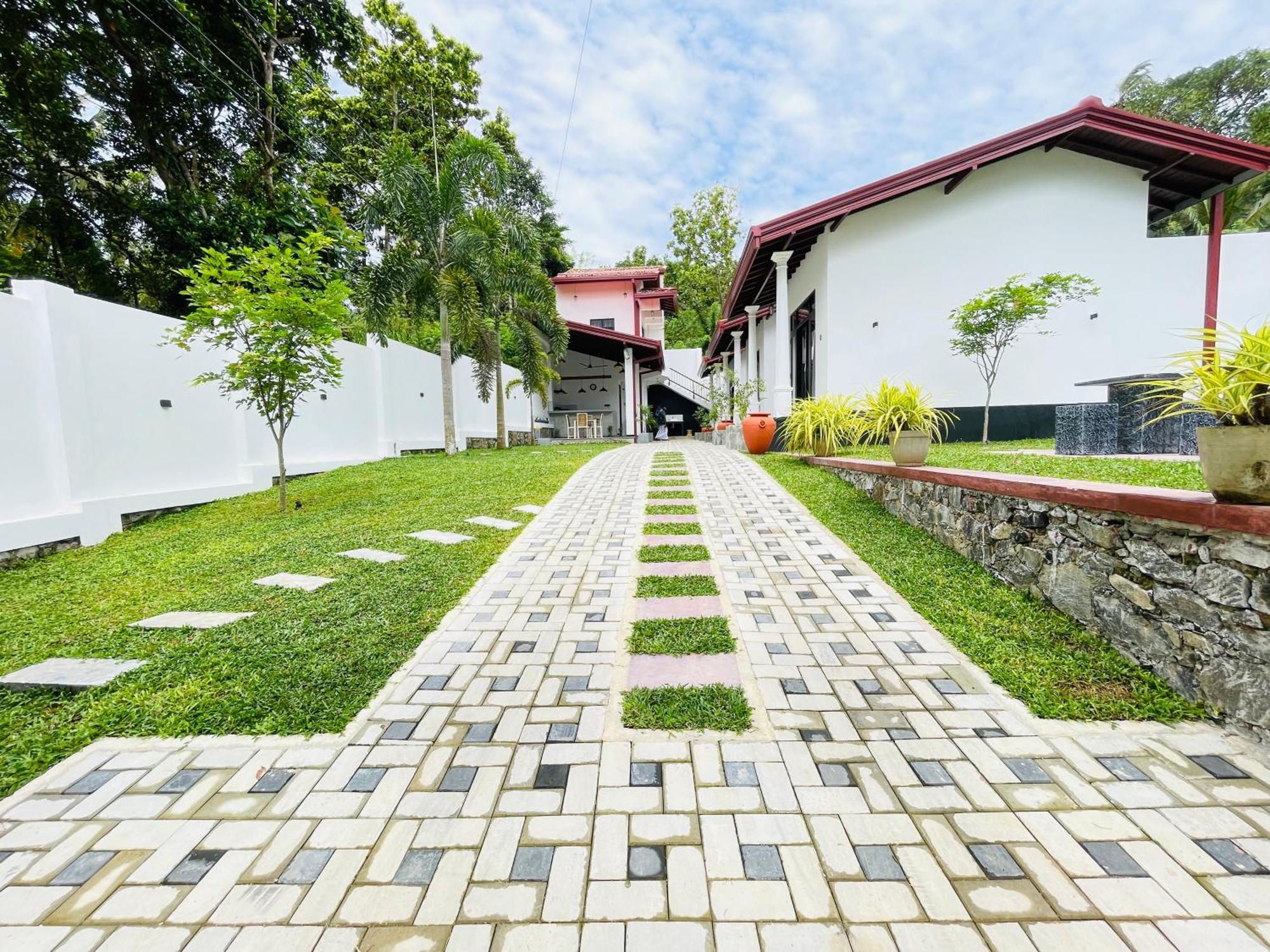 Thara Inn Villa Диквелла Экстерьер фото